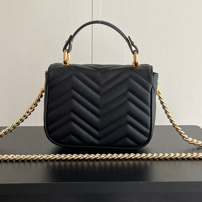 Chic & Stylish Bags