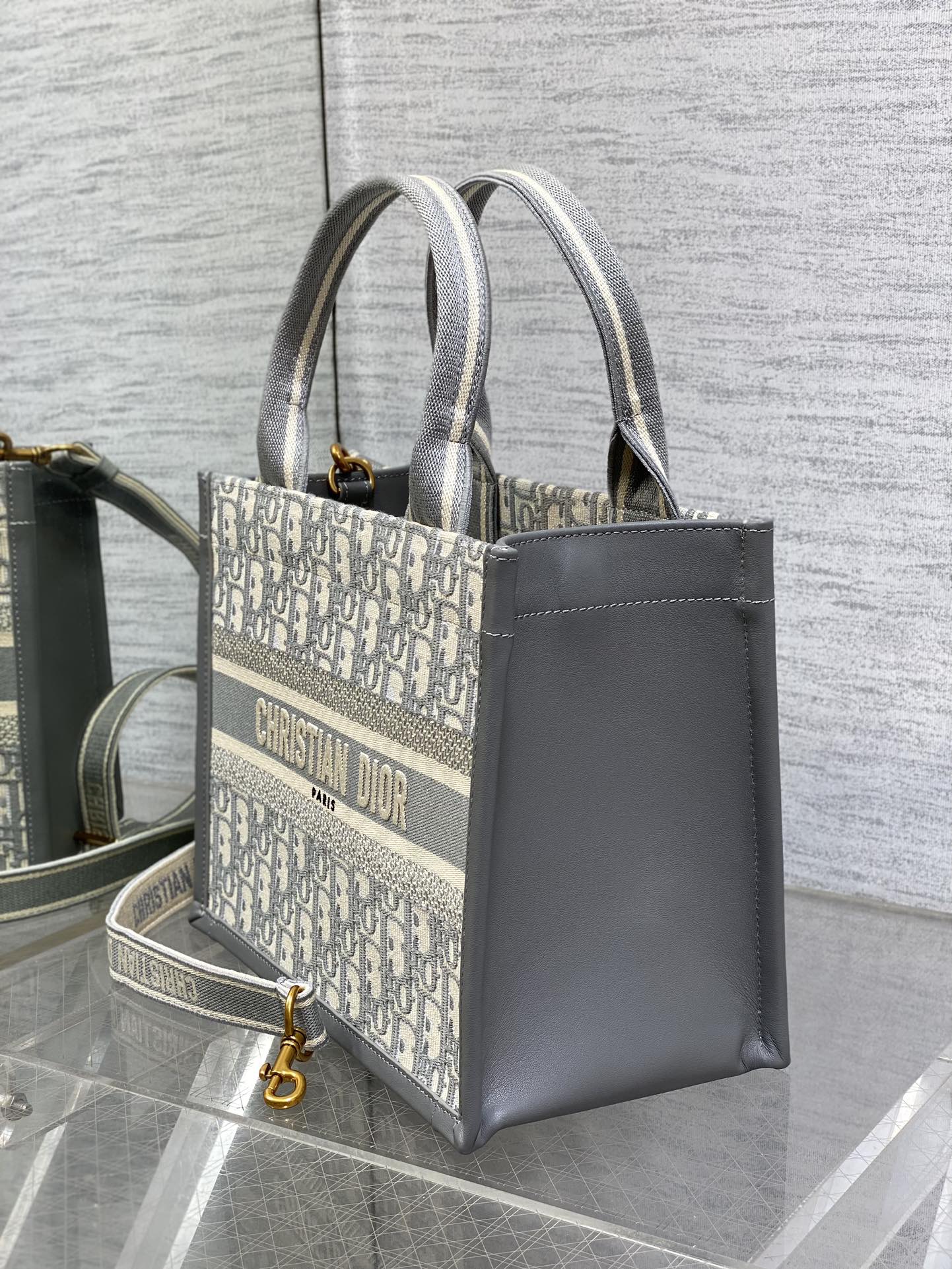 Chic & Stylish Bags