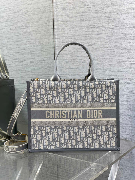 Chic & Stylish Bags