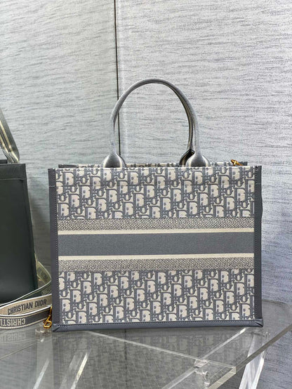 Chic & Stylish Bags