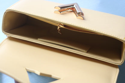 Chic & Stylish Bags