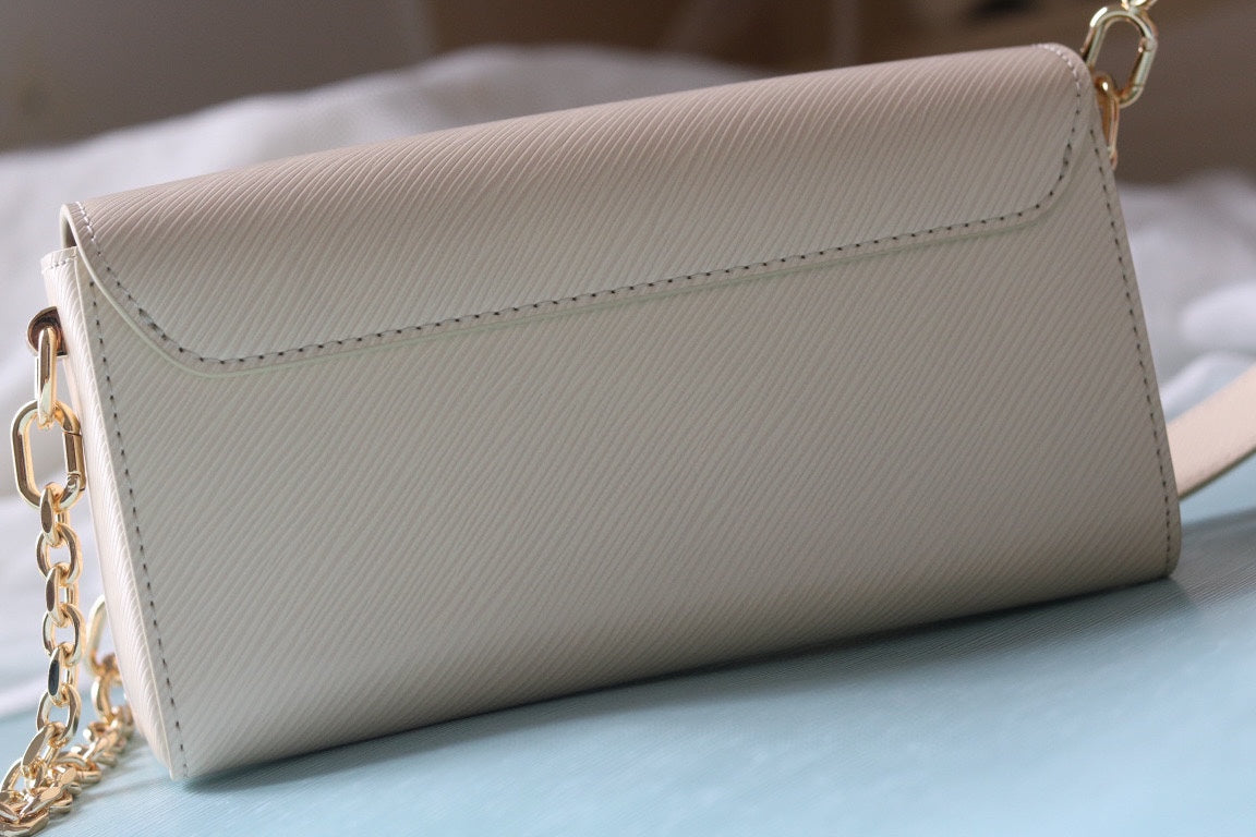 Chic & Stylish Bags