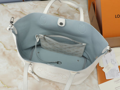 Chic & Stylish Bags