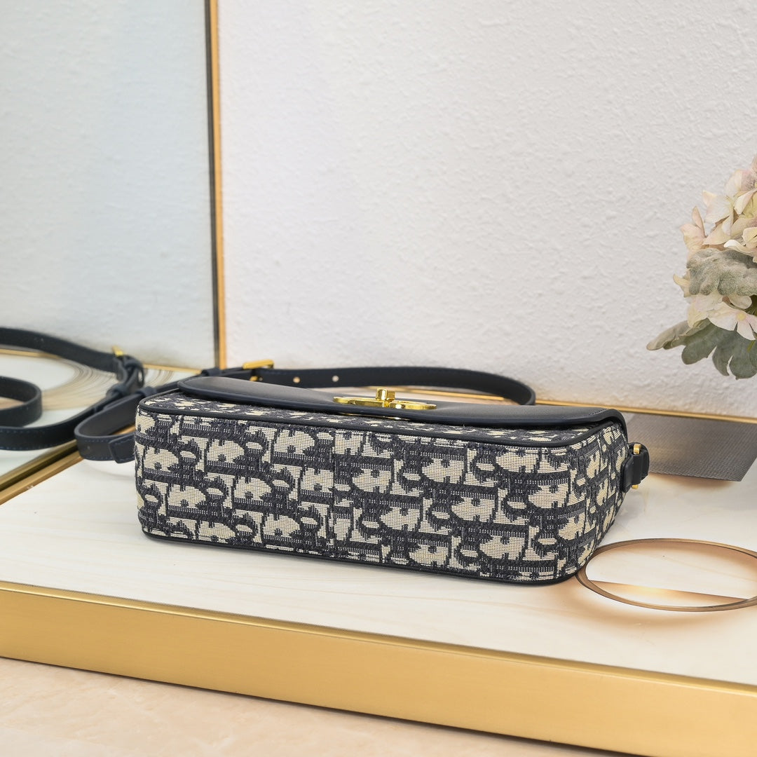 Chic & Stylish Bags