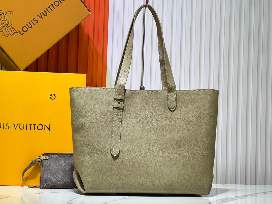 Chic & Stylish Bags