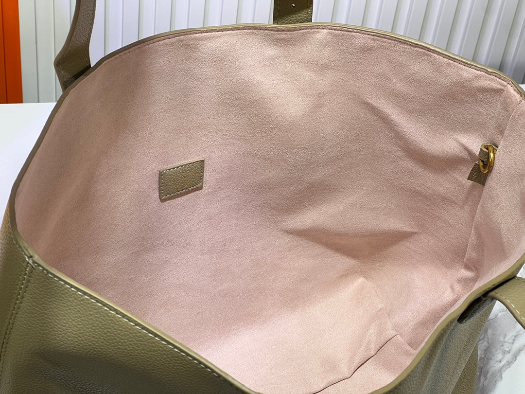 Chic & Stylish Bags