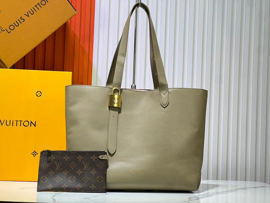 Chic & Stylish Bags