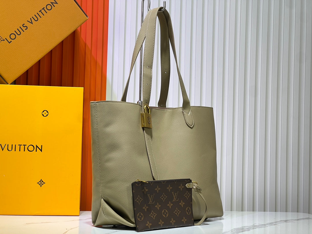 Chic & Stylish Bags