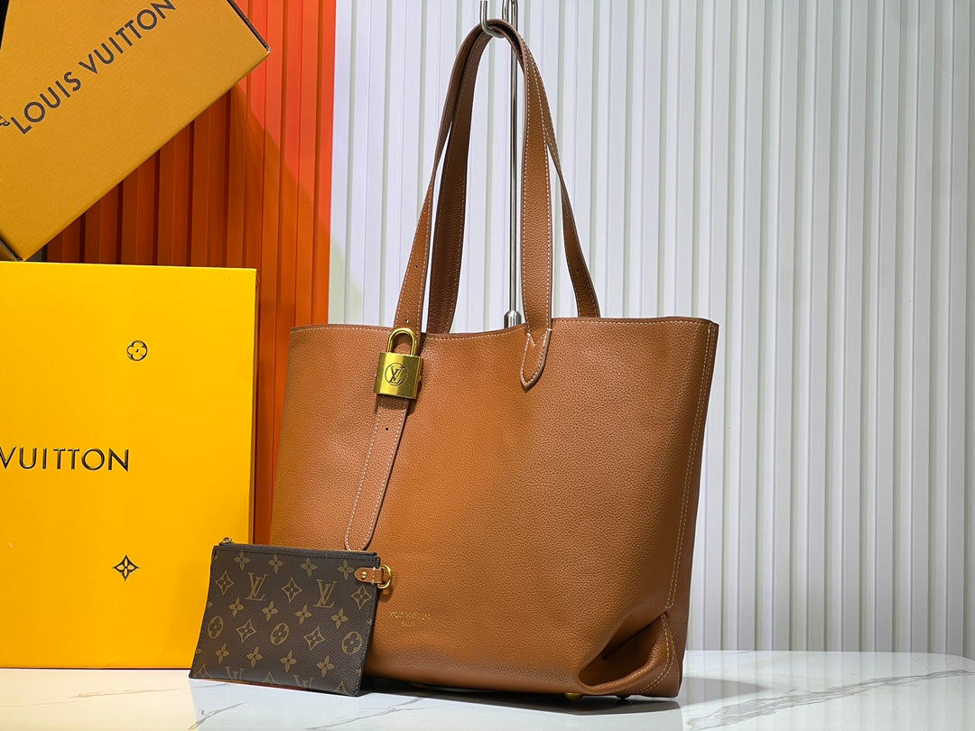 Chic & Stylish Bags