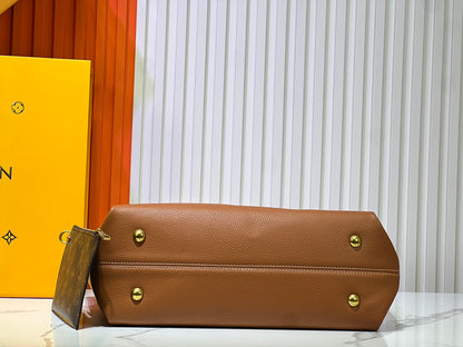 Chic & Stylish Bags
