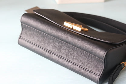 Chic & Stylish Bags