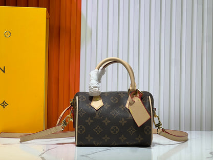 Chic & Stylish Bags