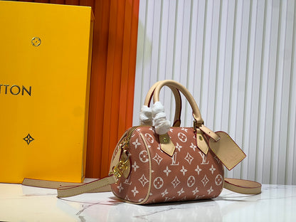 Chic & Stylish Bags