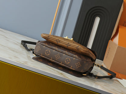 Chic & Stylish Bags