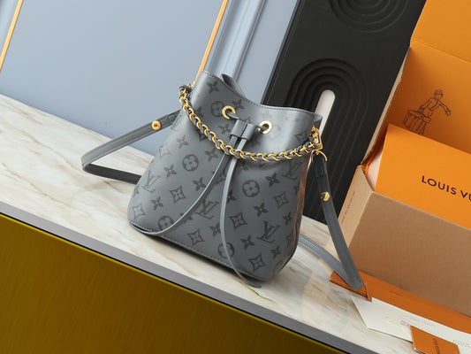 Chic & Stylish Bags