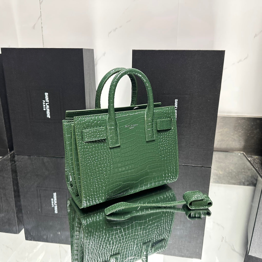 Chic & Stylish Bags