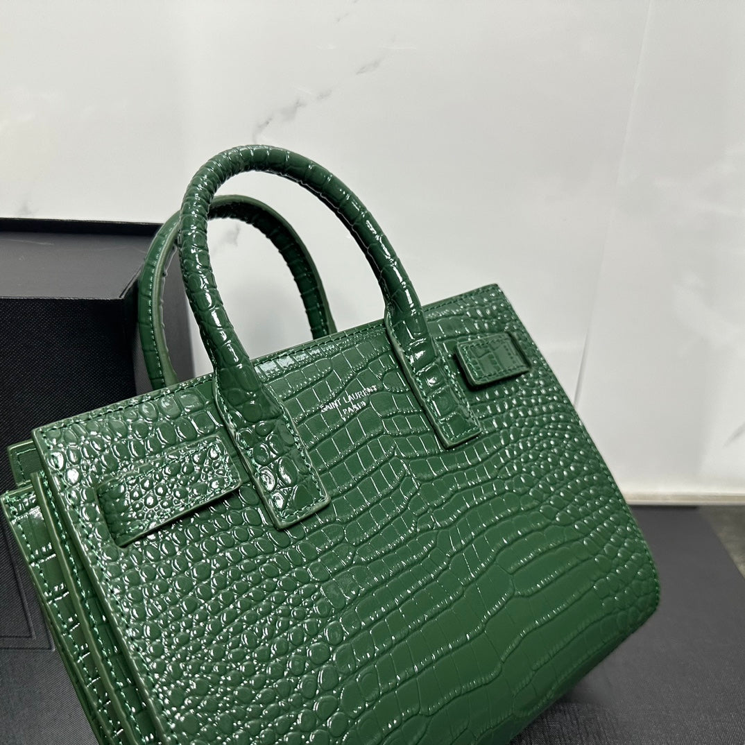 Chic & Stylish Bags