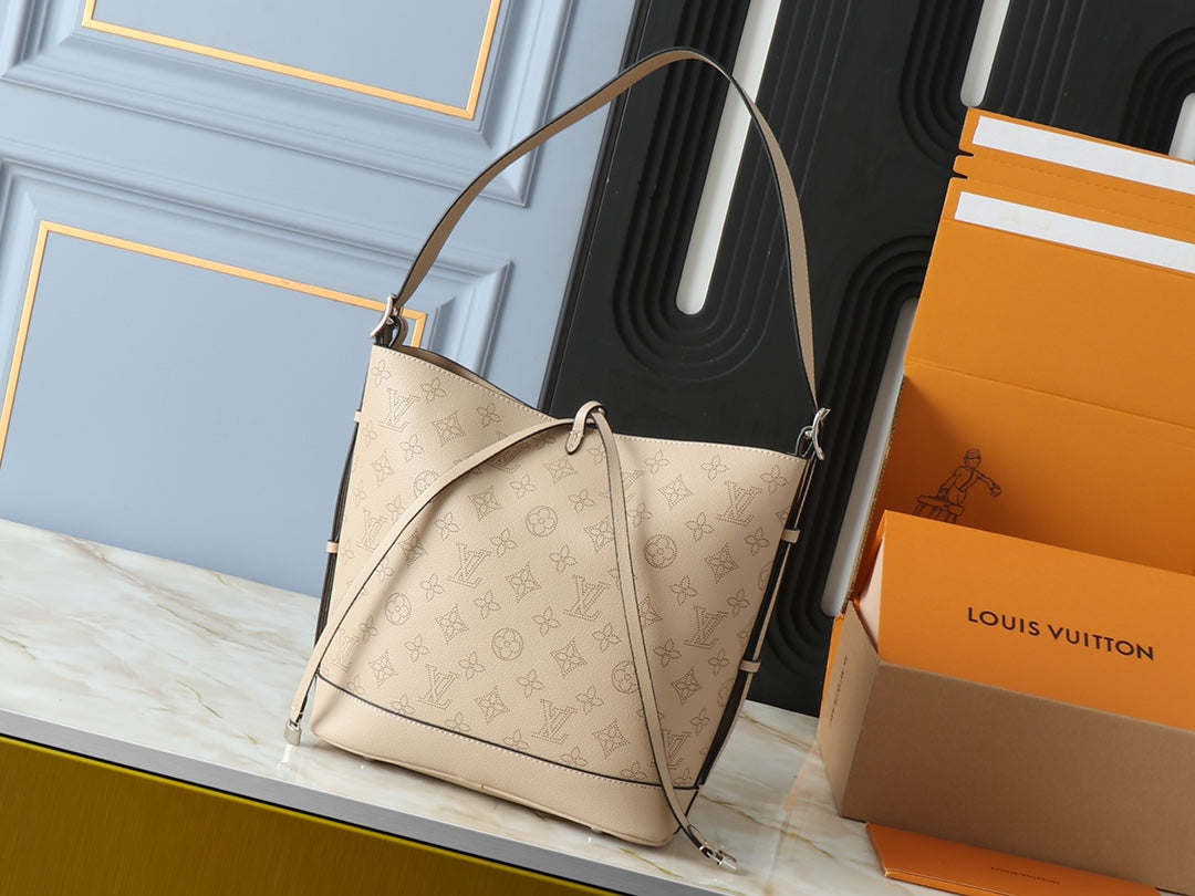 Chic & Stylish Bags