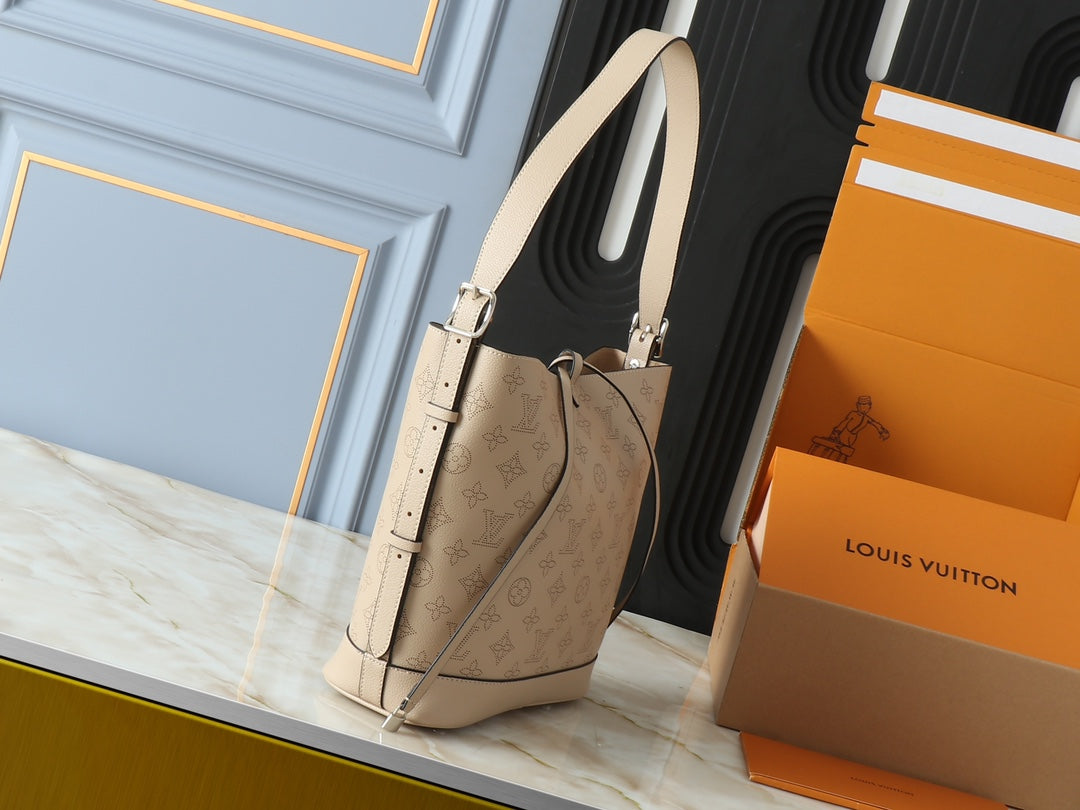 Chic & Stylish Bags