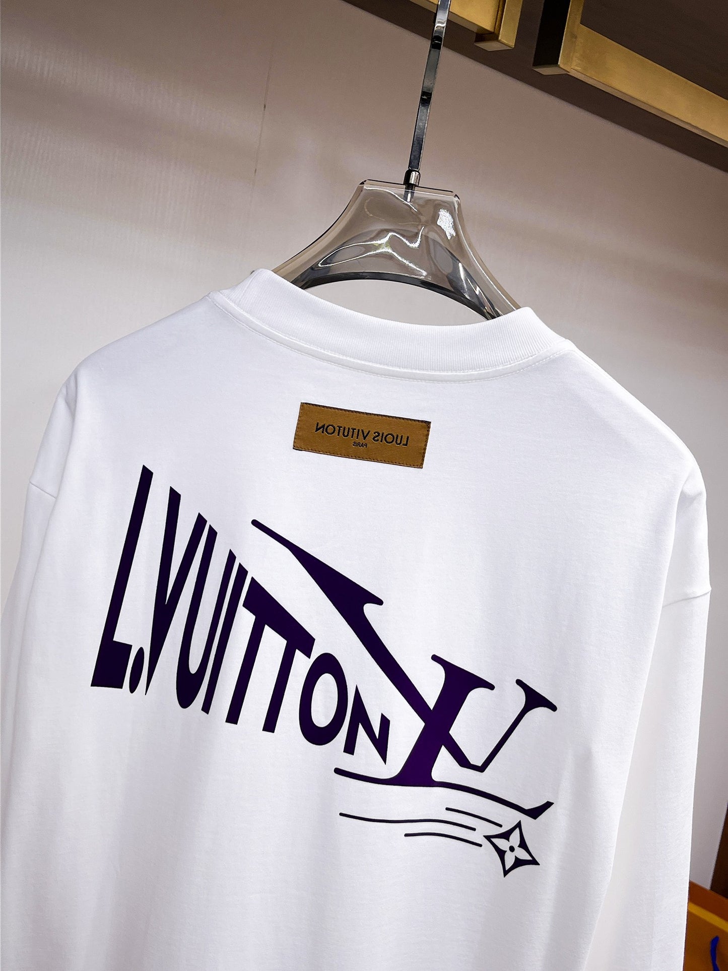 MINIMALIST STREET STYLE