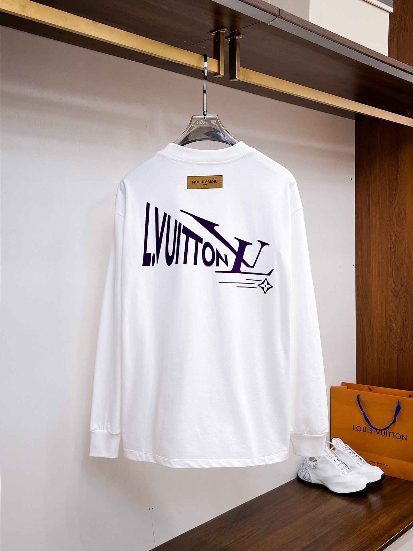 MINIMALIST STREET STYLE