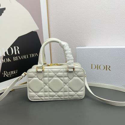 Chic & Stylish Bags