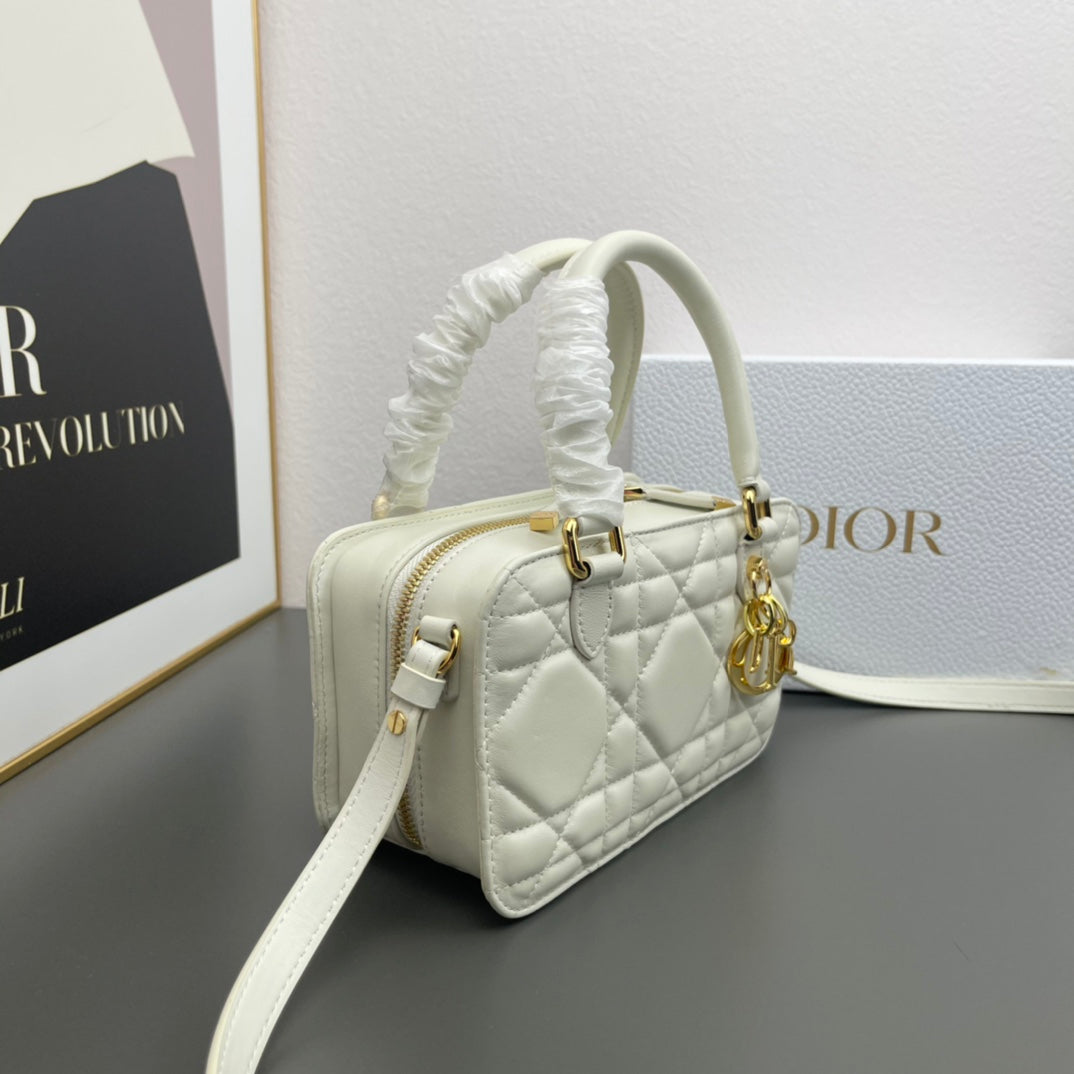 Chic & Stylish Bags