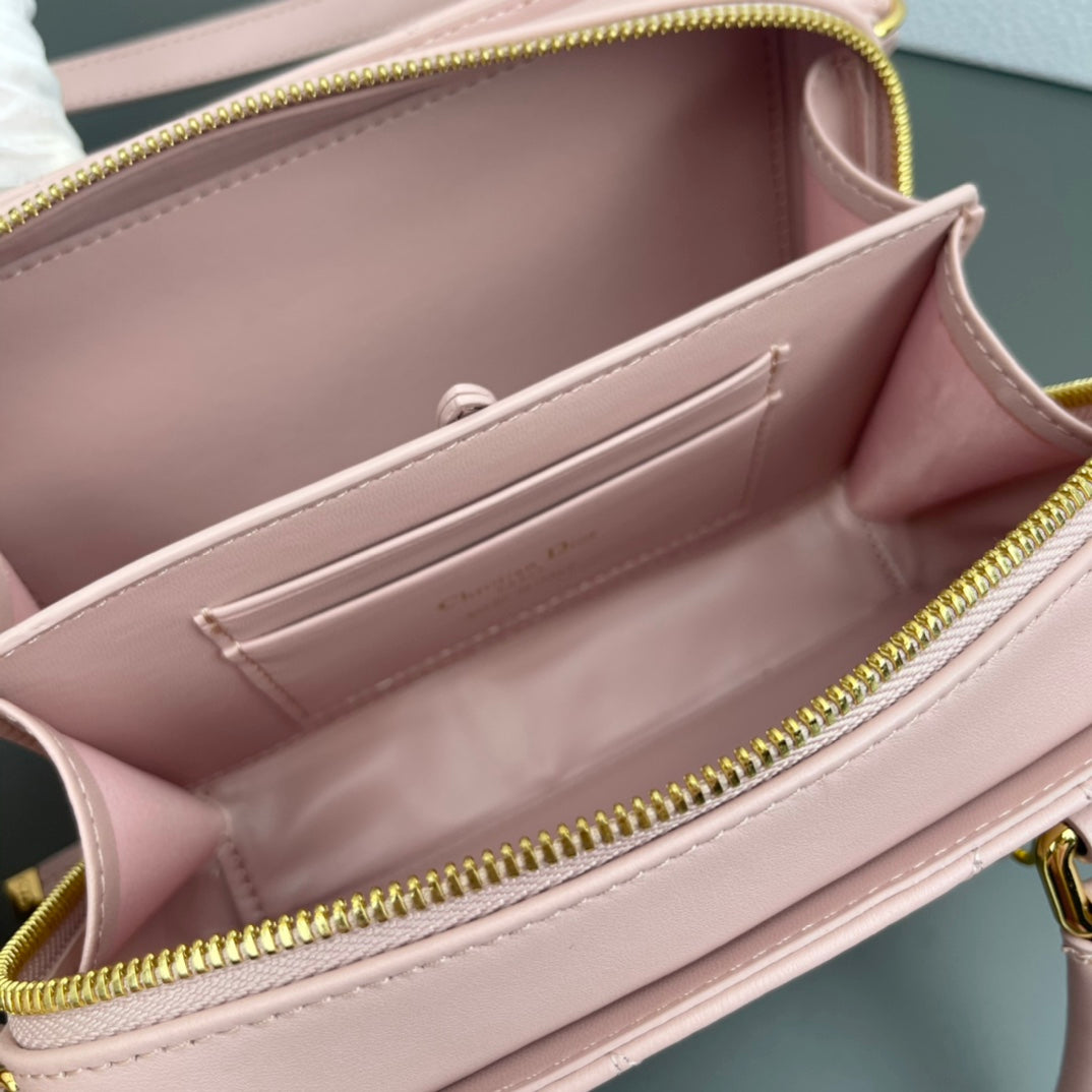 Chic & Stylish Bags