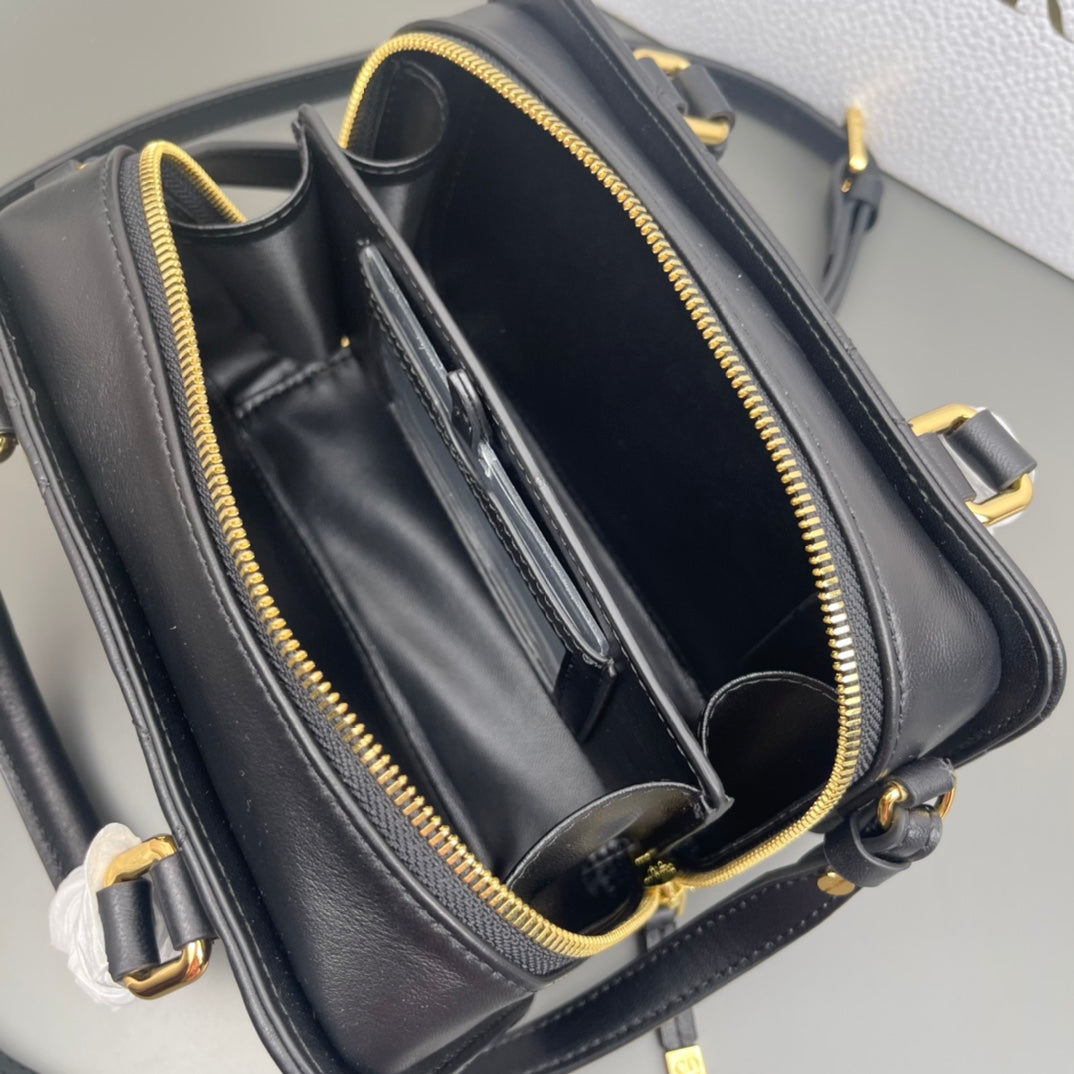 Chic & Stylish Bags