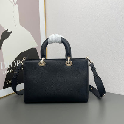 Chic & Stylish Bags