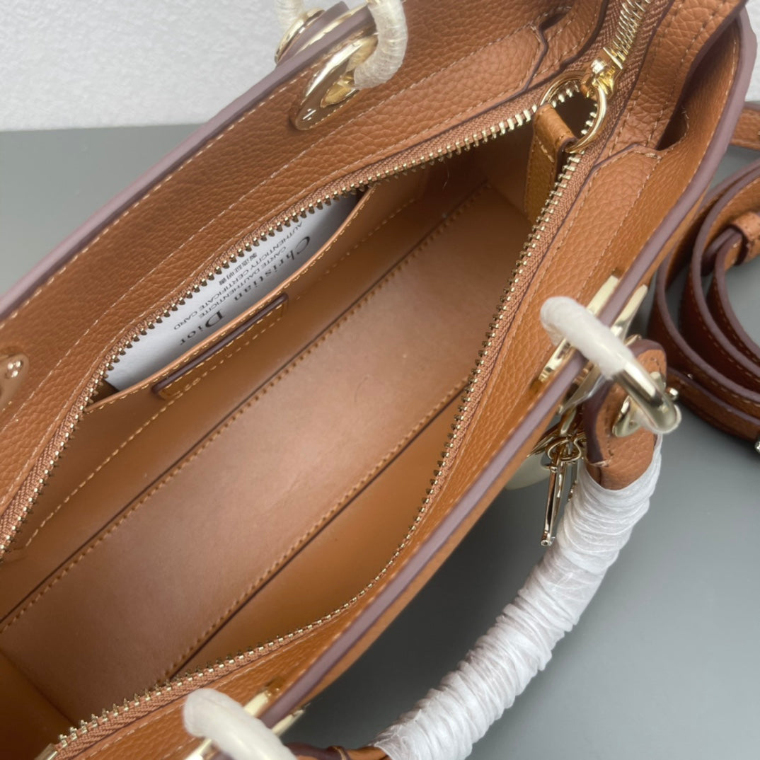 Chic & Stylish Bags