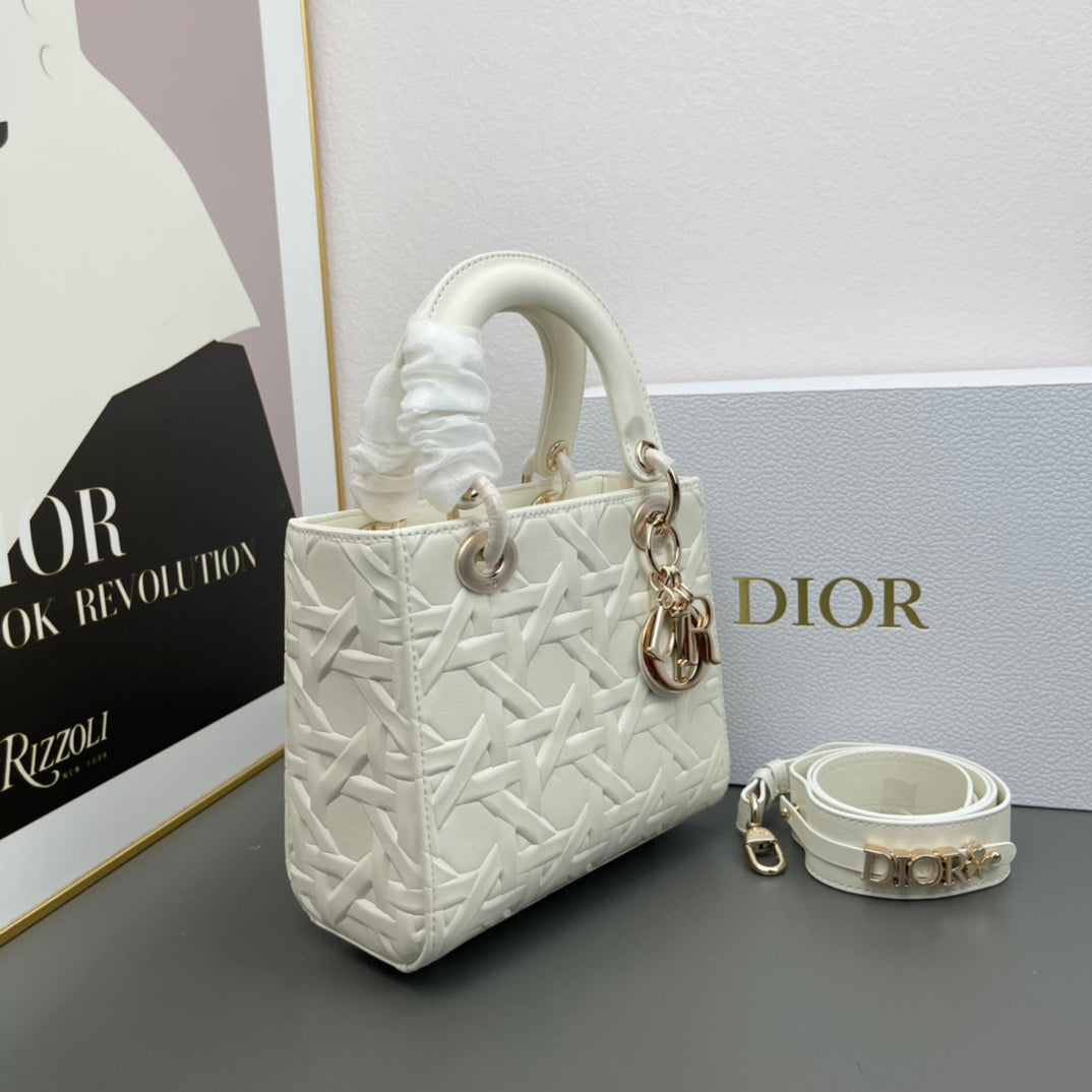 Chic & Stylish Bags
