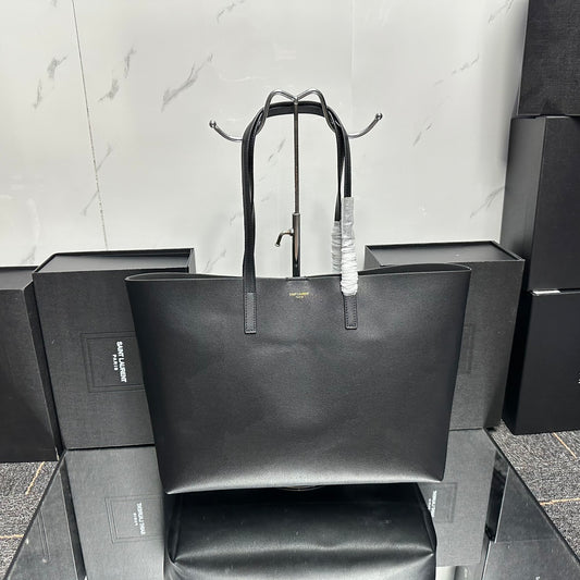 Chic & Stylish Bags