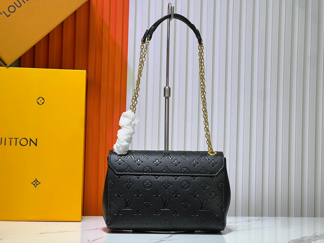 Chic & Stylish Bags