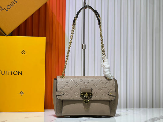 Chic & Stylish Bags