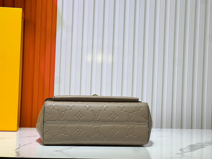 Chic & Stylish Bags