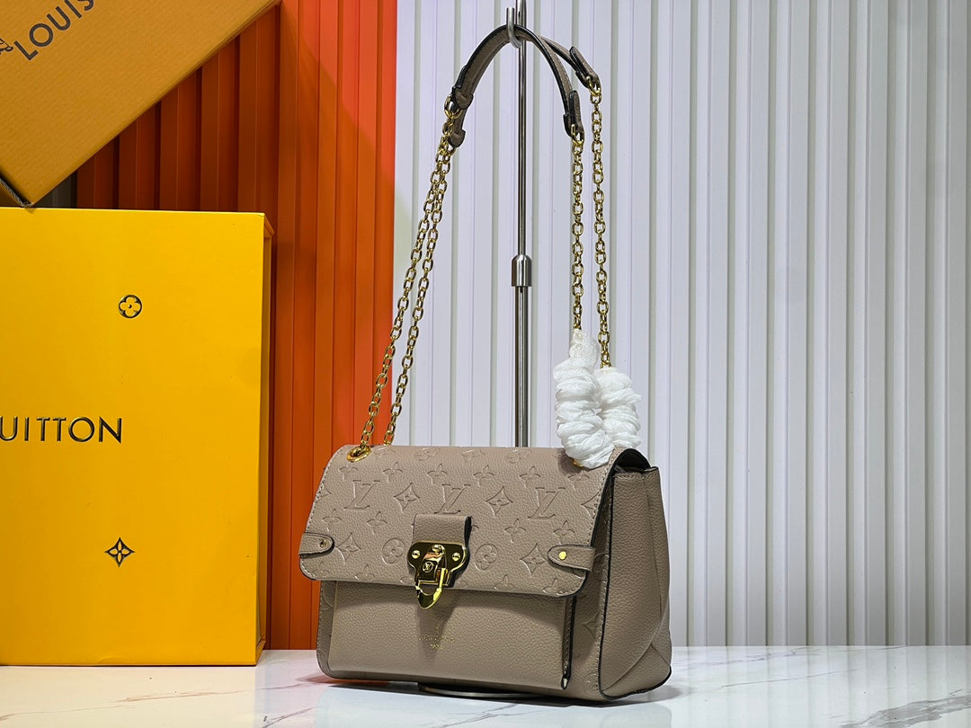 Chic & Stylish Bags