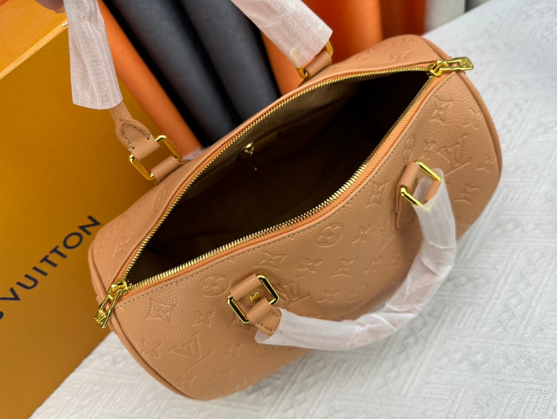 Chic & Stylish Bags