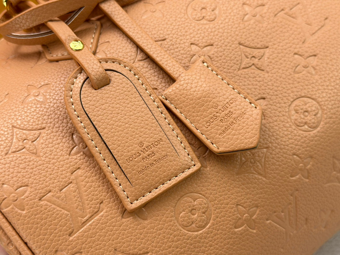 Chic & Stylish Bags