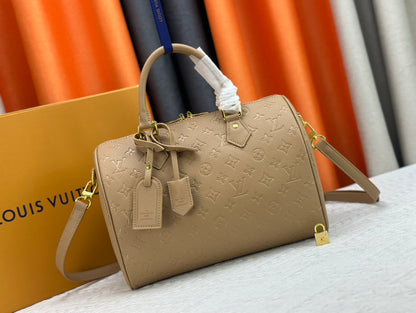 Chic & Stylish Bags