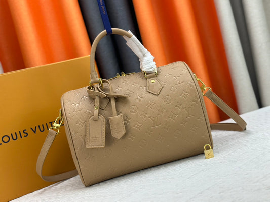 Chic & Stylish Bags