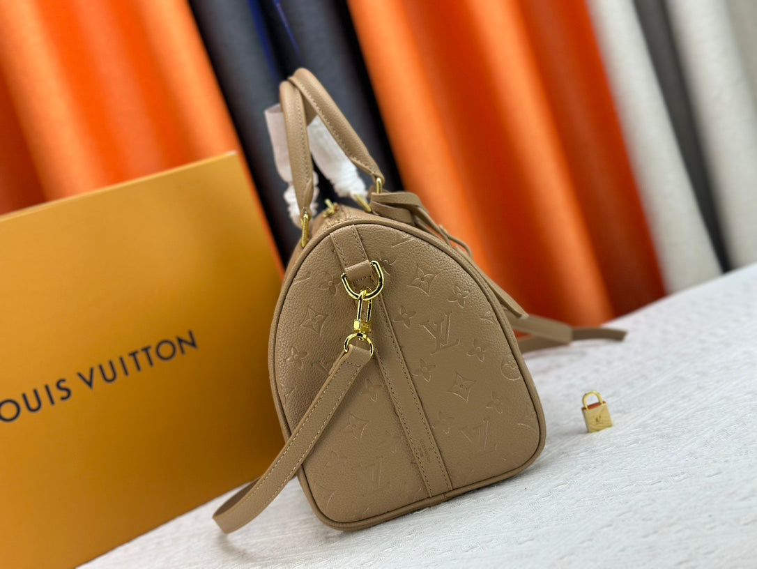 Chic & Stylish Bags
