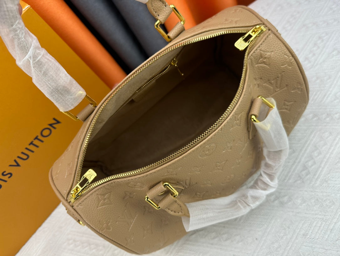 Chic & Stylish Bags