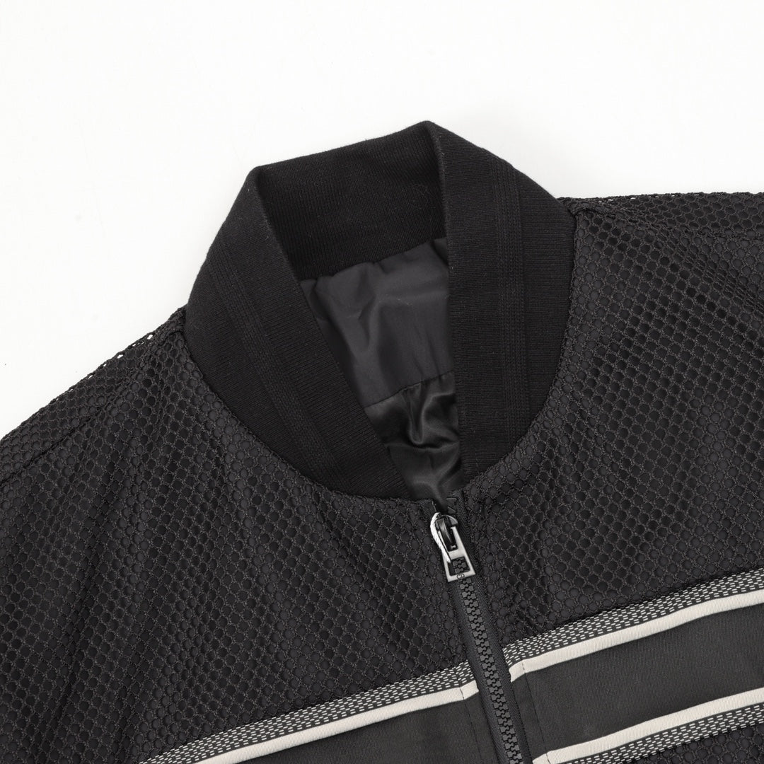 MINIMALIST STREET STYLE