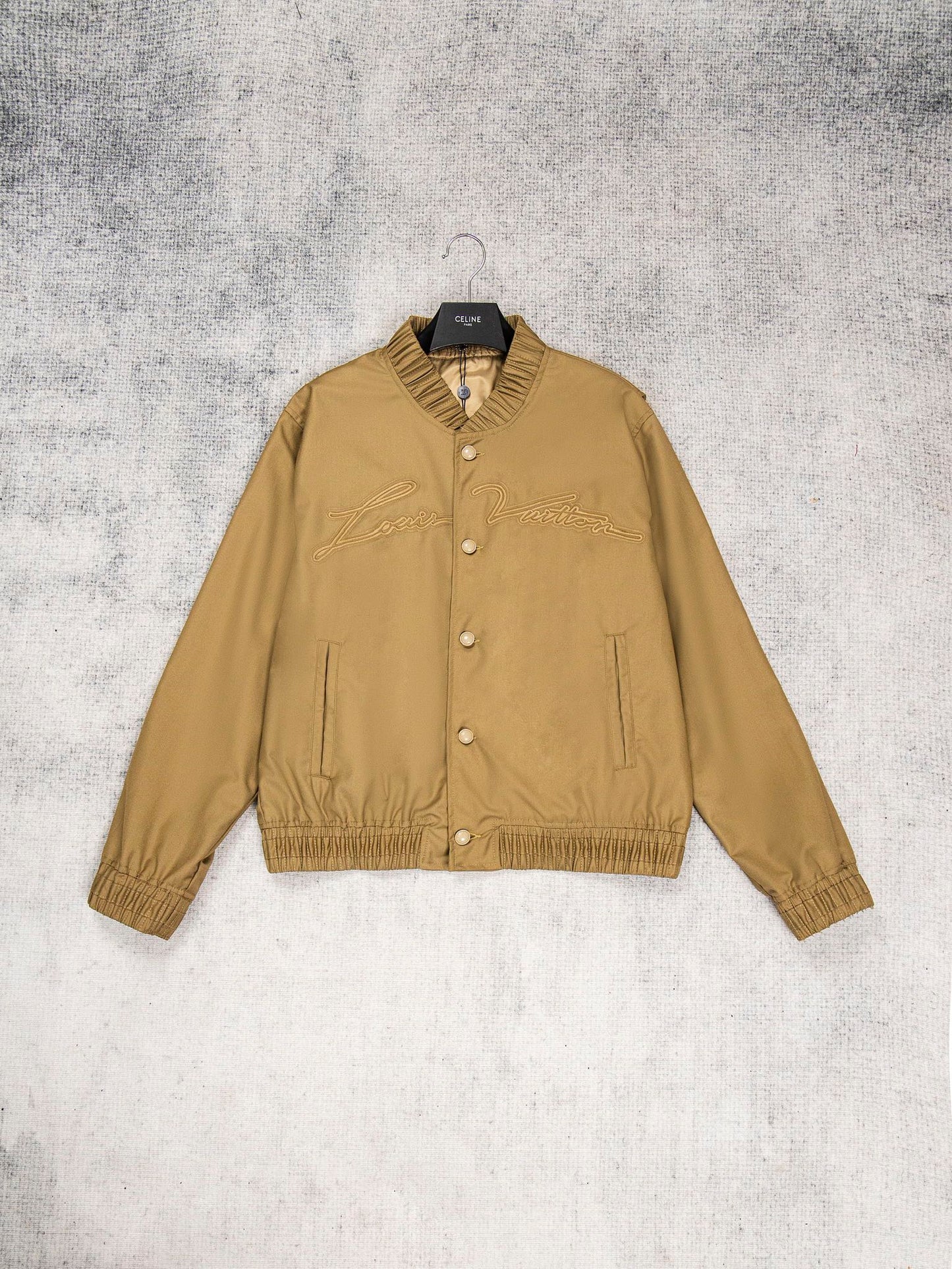 MINIMALIST STREET STYLE