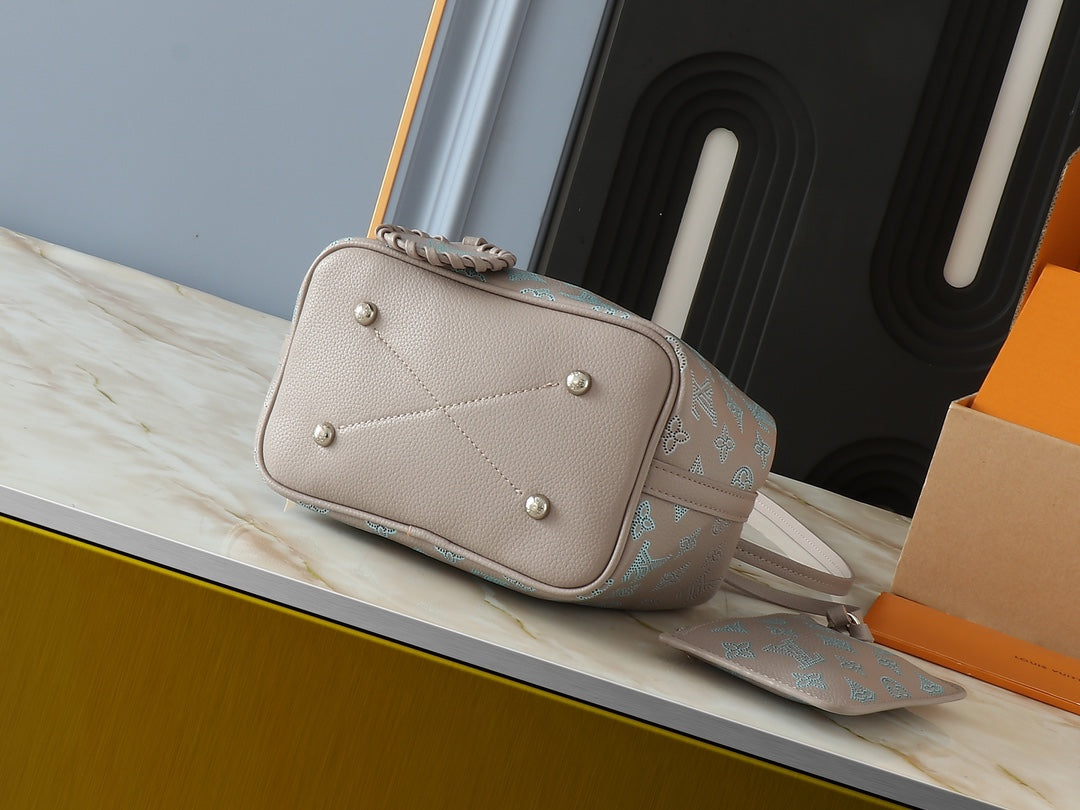 Chic & Stylish Bags
