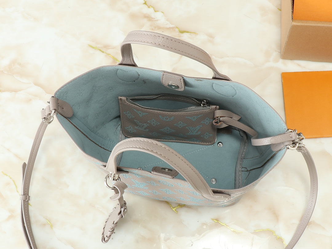 Chic & Stylish Bags