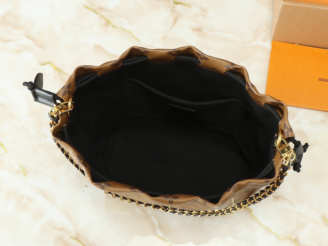 Chic & Stylish Bags