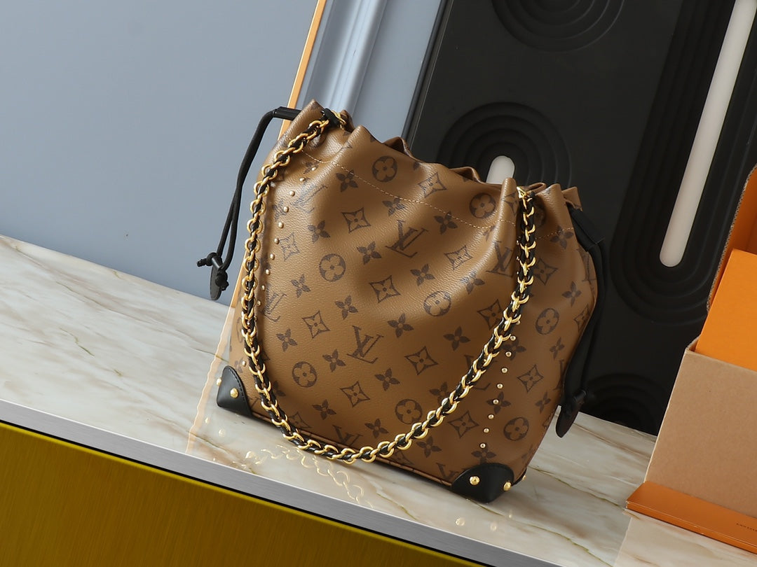 Chic & Stylish Bags