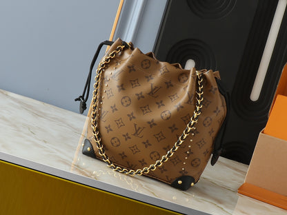 Chic & Stylish Bags